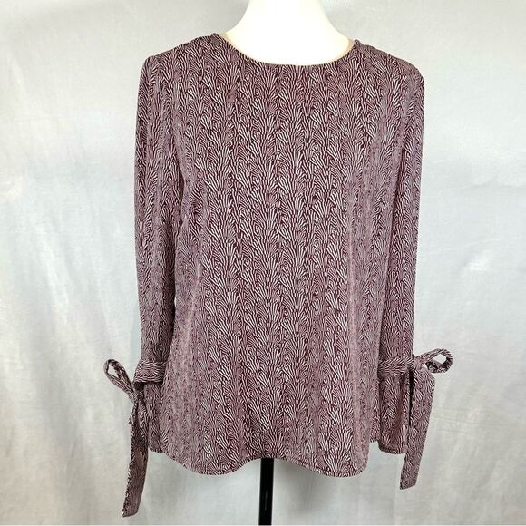 Banana Republic burgundy and white long tie sleeve blouse top size medium petite - Picture 1 of 5